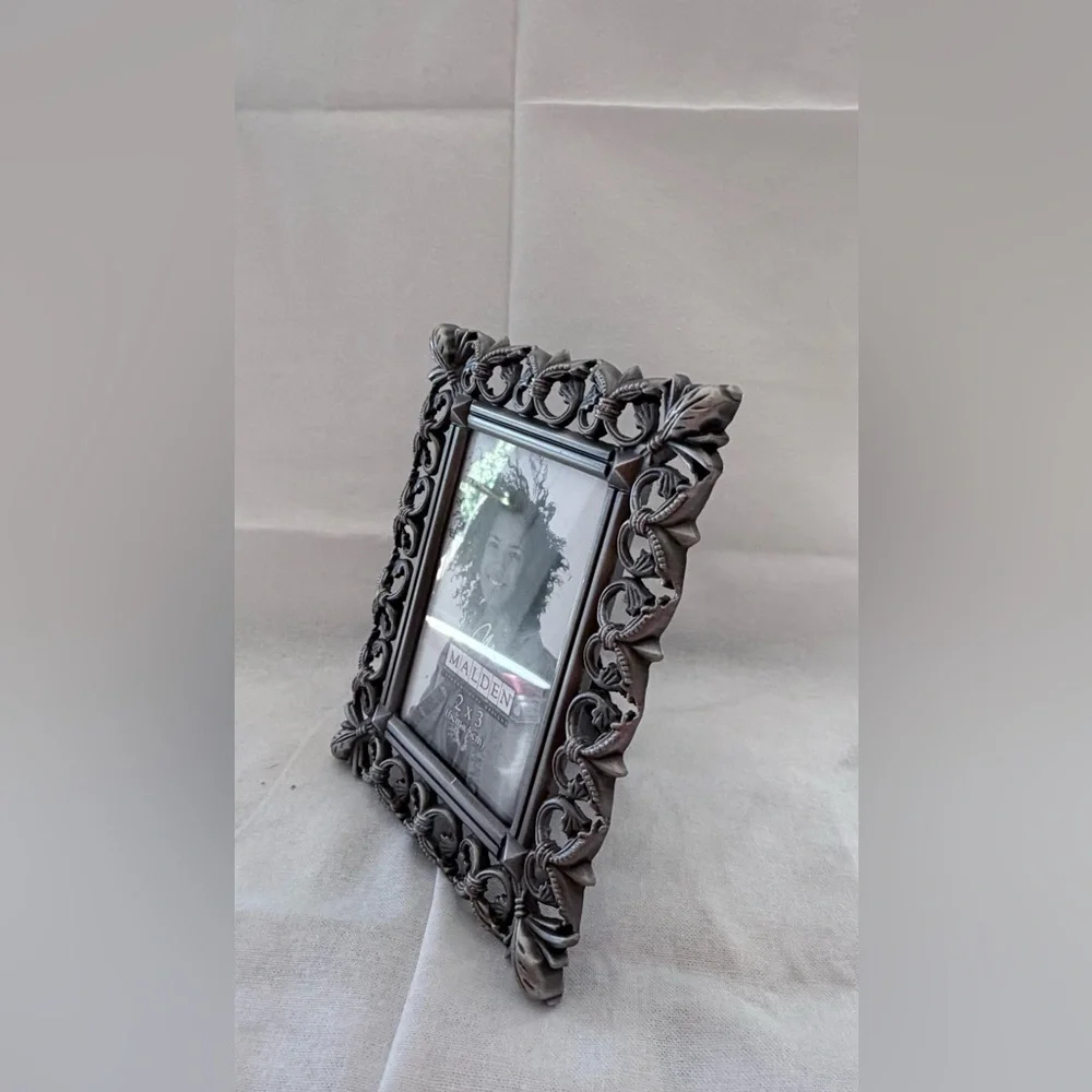 Malden Decorative silver ornate Photo Frame 2”x3” photo